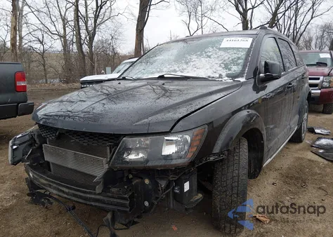 2015 Dodge Journey Crossroad z USA, uszkodzony, nr VIN 3C4PDCGB1FT580169